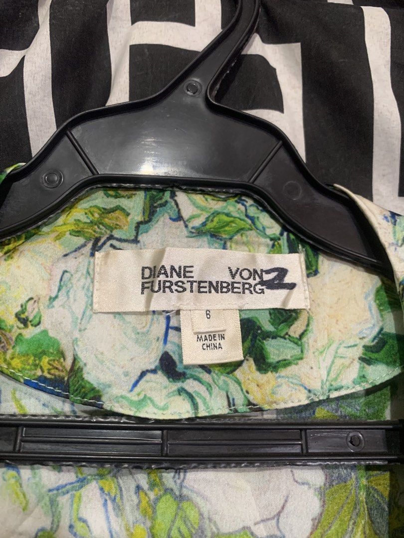 Diane Fustenberg (Category: Activewear) located in Manila. Submitted by bibiies2.0xghettothrift (Listing ID 1465050474, Image 3). Description: Mine 2k Details Large to Xl with adjustable straps L46 loc. baclaran parañaque.