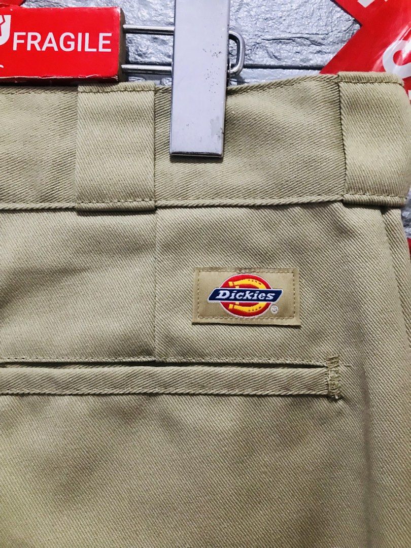 Dickies (Category: Activewear) located in Pozorrubio. Submitted by ghettogoods (Listing ID 1465170058, Image 3). Description: .