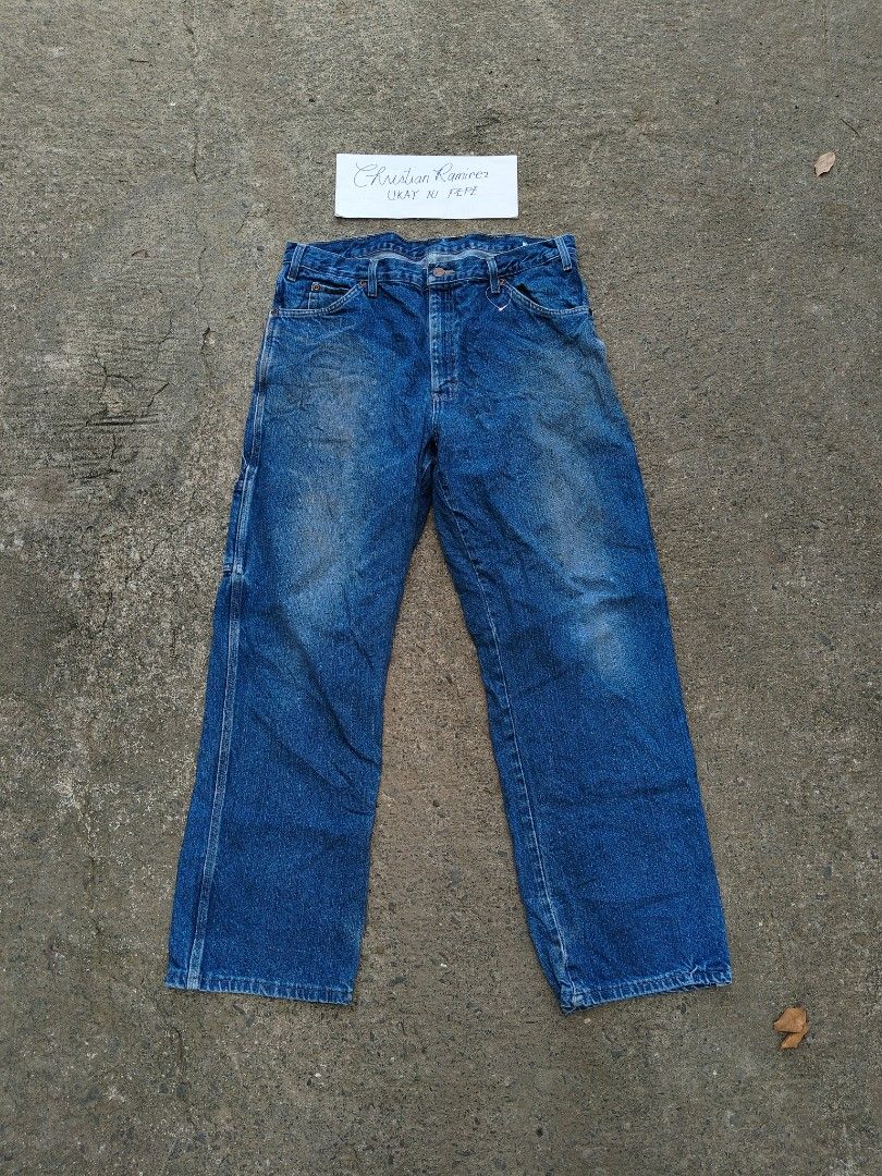 Dickies carpenter pants (Category: Jeans) located in Bocaue. Submitted by ukaynipepe (Listing ID 1464970964, Image 2). Description: for sale Dickies carpenter pants 36*39 on tag Waist 36 Length 41.5 Leg opening 9.5 Issue 3 small holes and few paint stains 1250+sf.