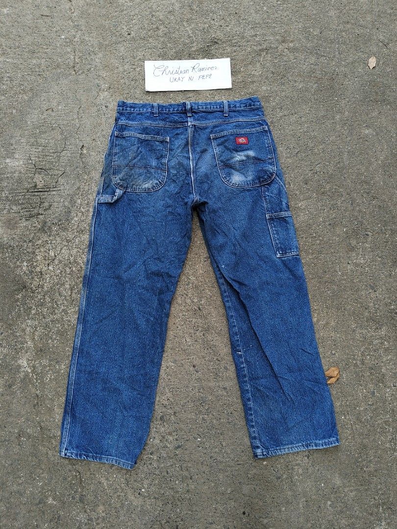 Dickies carpenter pants (Category: Jeans) located in Bocaue. Submitted by ukaynipepe (Listing ID 1464970964, Image 1). Description: for sale Dickies carpenter pants 36*39 on tag Waist 36 Length 41.5 Leg opening 9.5 Issue 3 small holes and few paint stains 1250+sf.
