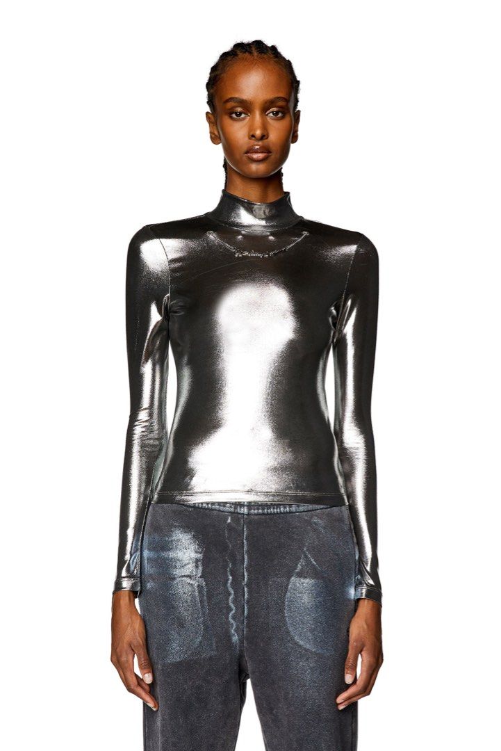 Diesel METALLIC TOP (Category: Longsleeves) located in Sasmuan (Sexmoan). Submitted by winterclothes.ph (Listing ID 1465112625, Image 1). Description: Diesel METALLIC TOP S on tag Width 15.5 Length 21 Excellent Condition.