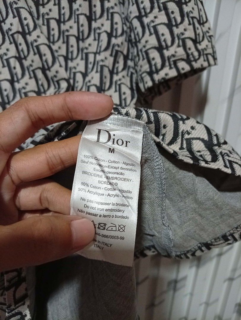 Dior Oblique Monogram mens shirt (Category: Tshirts & Polo Shirts ) located in Barotac Nuevo. Submitted by john.pritz (Listing ID 1465109114, Image 2). Description: Dior Oblique Monogram Mens shirt Like new condi no issue size medium on tag Width 20 Length 27.
