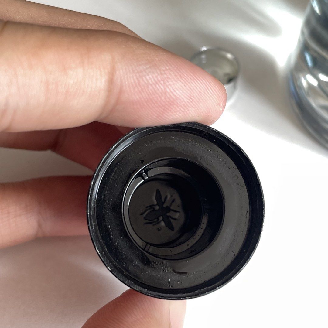 Dior Sauvage Eau De Parfum (Category: Fragrance & Deodorants) located in Manila. Submitted by craions (Listing ID 1464979562, Image 3). Description: juice 56/100 slight issue - the cap magnet is slightly tilted, but the magnetic closure works just fine. RFS - need cash/not using it anymore comes with original box. can meet up makati area 📍 .