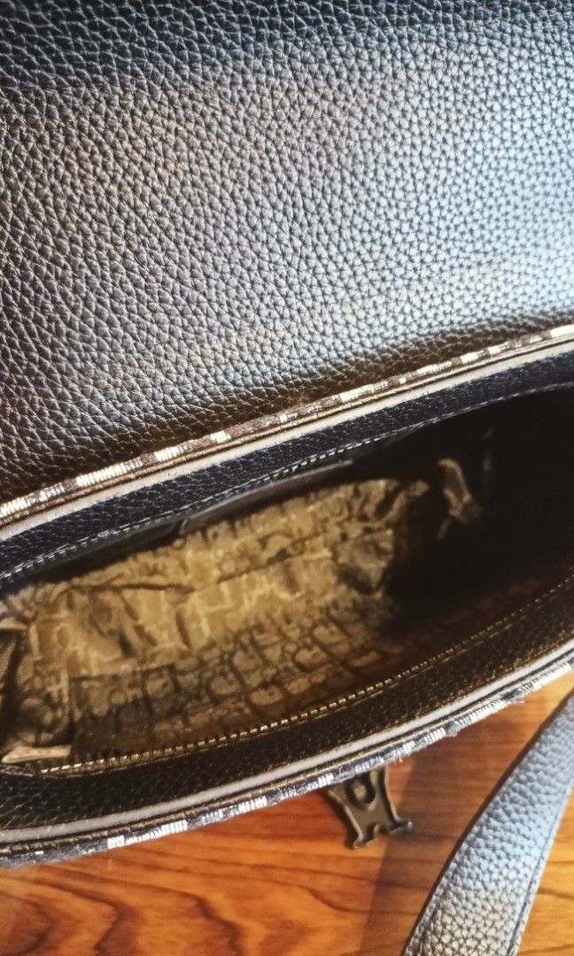 Dior sling bag (Category: Luxury Bags & Wallets) located in Manila. Submitted by osaze_27japanbags (Listing ID 1464977770, Image 3). Description: Dior sling bag no flaws,minimal sign of wear only small kindly pm me.