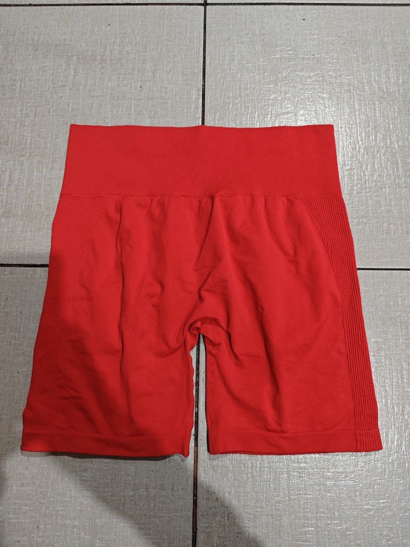 DIOSAFIT Red Crinkle Butt Gym Shorts (Category: Shorts) located in Manila. Submitted by lilianapat52117 (Listing ID 1465107594, Image 2). Description: DIOSA FIT SCRUNCH CHERRY RADIANT XL WAIST 29-36 LENGTH 17 EUC NO ISSUES 350.