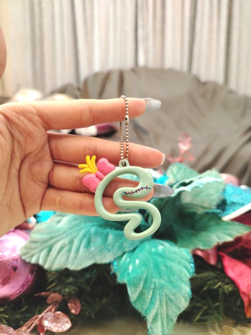 Disney Lilo & Stitch Scrump Initial "S" Keychain Charm (Category: Character Goods) located in San Fernando. Submitted by jpmarketplace2023 (Listing ID 1465027935, Image 1). Description: 💚 All items are authentic from Japan. 💛 MOP: GCash (❌️ GCash Protect) 🩵 MOD: LBC only (❌️ S. Checkout, COD, COP) 💙 Meet-up: Vista Mall, San Fernando, Pampanga 💜 All items are on-hand. 🧡 First to pay gets the item first. ❤️ Breakable items are packed with car