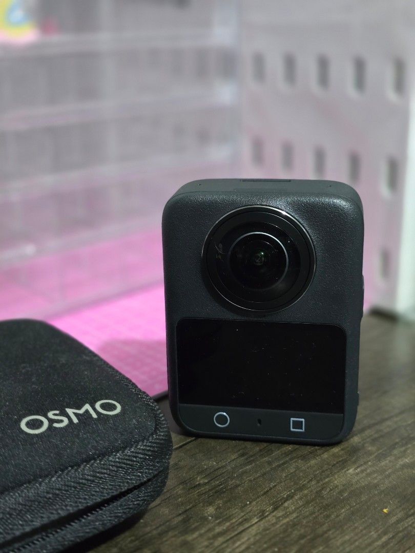 DJI Osmo 360 Standard (Category: Cameras) located in Angeles City. Submitted by peachmangopauu (Listing ID 1465103385, Image 2). Description: bought May 2026 standard, with box used only a few times, bnew condi no issues rfs stuck lang sa bahay.