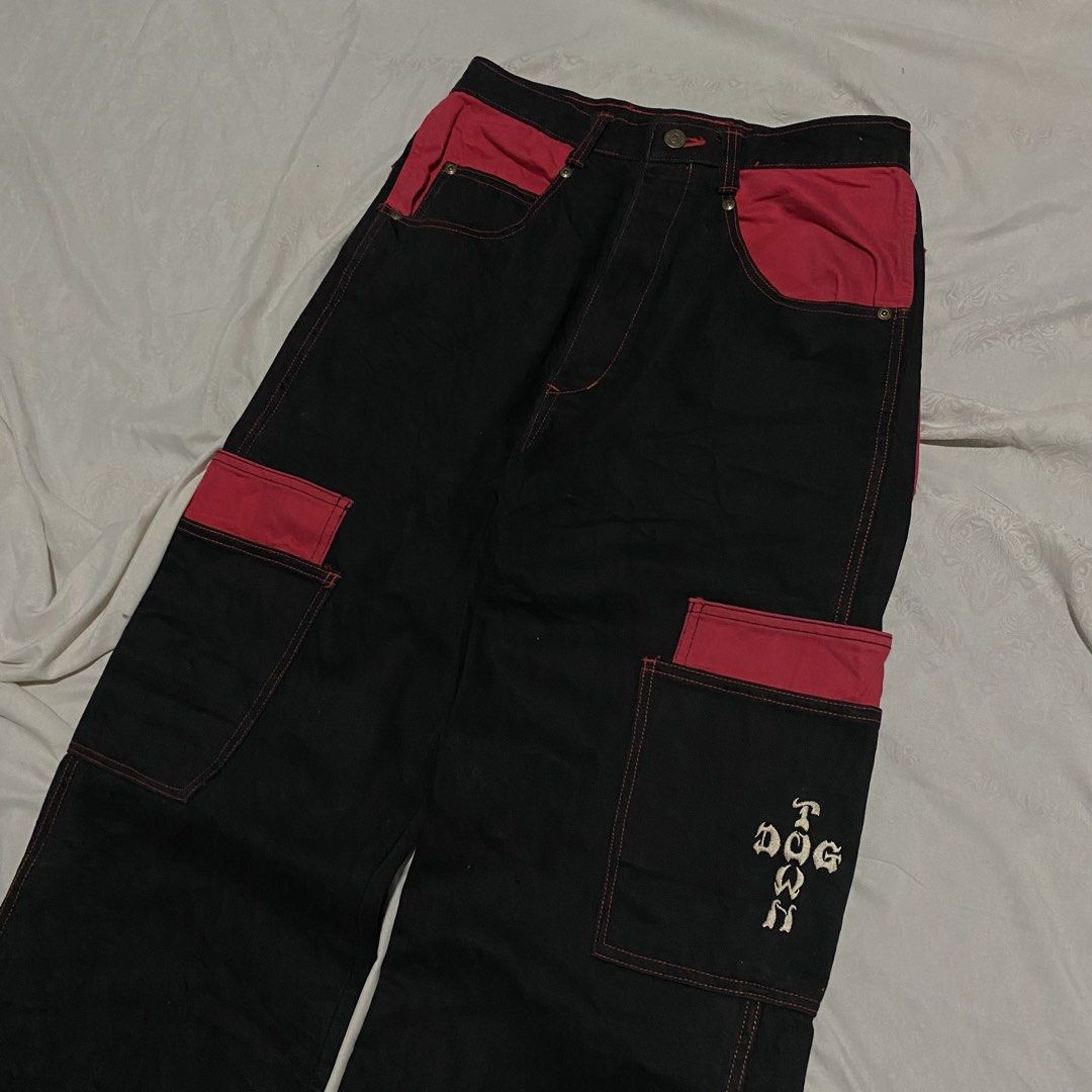 DOGTOWN (Category: Jeans) located in Cebu City. Submitted by 1705.archives (Listing ID 1465075224, Image 3). Description: DOGTOWN WAIST: 30 LENGTH: 43 THIGH: 12 HEM: 9.8 almost 10 FLAWS: 🏷️PRICE: 1200 (negotiable) +shipping fee.
