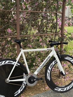 (Category: ) located in . Submitted by lampahbikes (Listing ID 1464286946, Image 1). Description: .