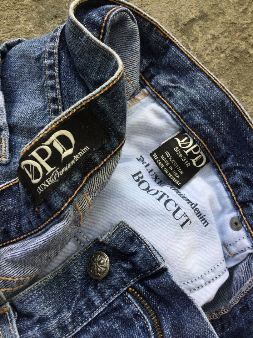 DPD Y2k Flared Jeans (Category: Everything Else Others) located in Calamba. Submitted by mysticcat-5ccee5 (Listing ID 1465056380, Image 3). Description: 📌Deluxe Premium Denim Flared Jeans Size 31 on Tag Excellent Condition 8/10 Cr Light Heel drag 💸499+Shipping.