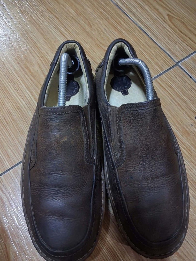 Dr Martens (Category: Casual Shoes) located in Koronadal. Submitted by glads08089 (Listing ID 1464972000, Image 1). Description: Dr Matens size 43.
