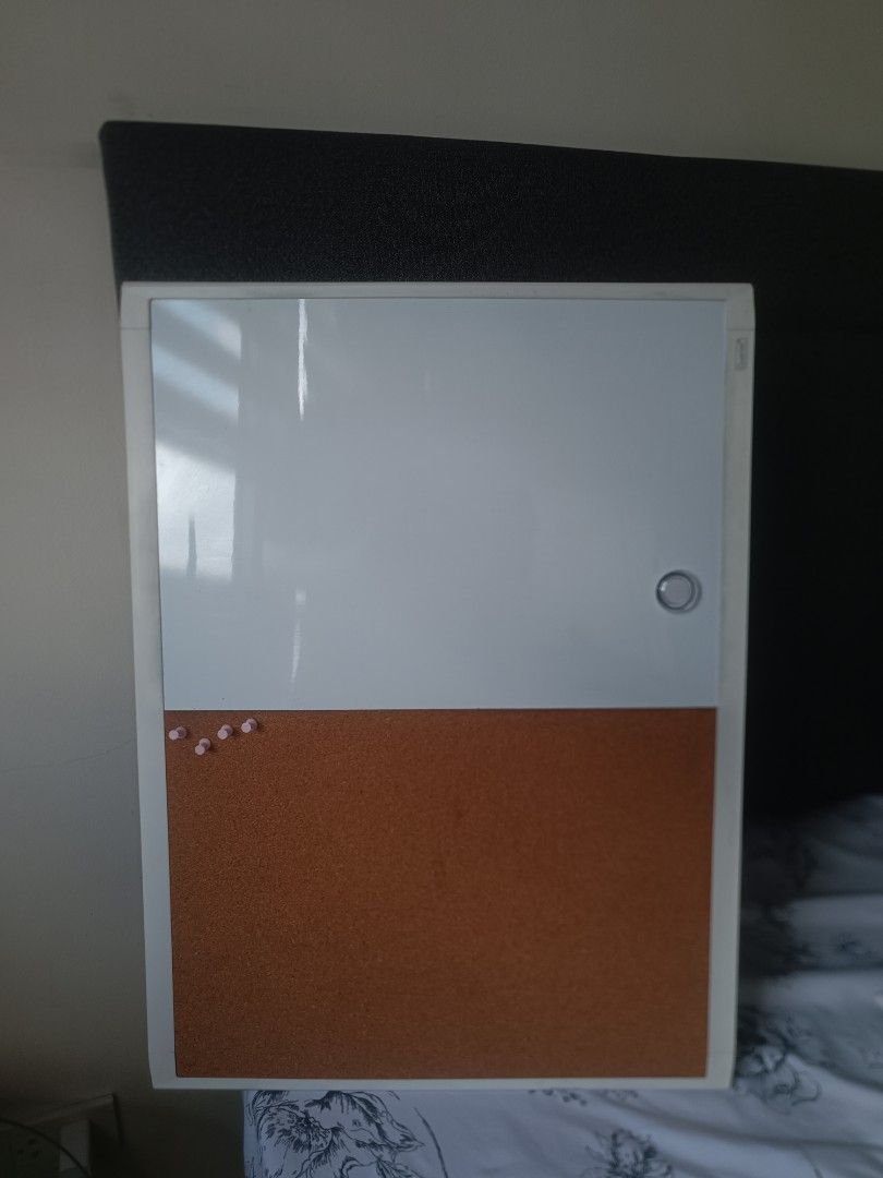 Dual Board (Category: Craft Supplies & Tools) located in Manila. Submitted by lifestyledph (Listing ID 1464867512, Image 2). Description: 📋 Dual-Sided Board - Whiteboard + Corkboard Clean and in good condition. One small, barely noticeable issue. 💰 ₱150 .