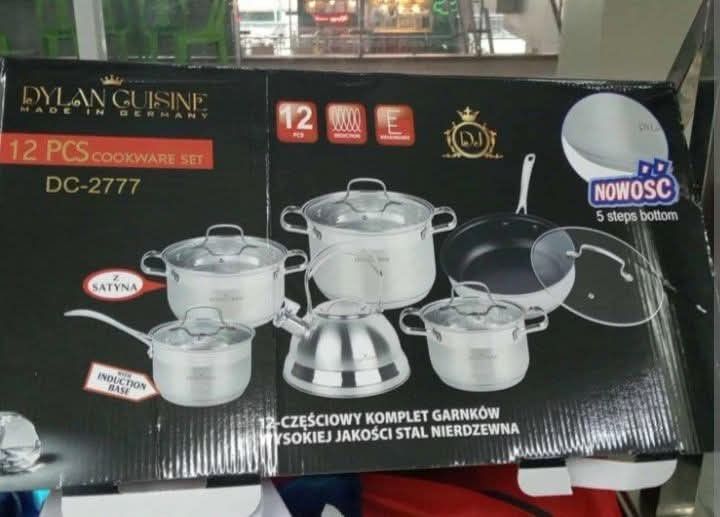 Dylan cuisine (Category: Cookware & Accessories) located in Manila. Submitted by saguittarian06 (Listing ID 1465064641, Image 2). Description: FOR SALE✨WITH BOX AND SEALED ◾️DyLan cuisine(Made in Germany) ◾️💯👌 quality ◾️pwede pang induction pwede rin for gas.😘.