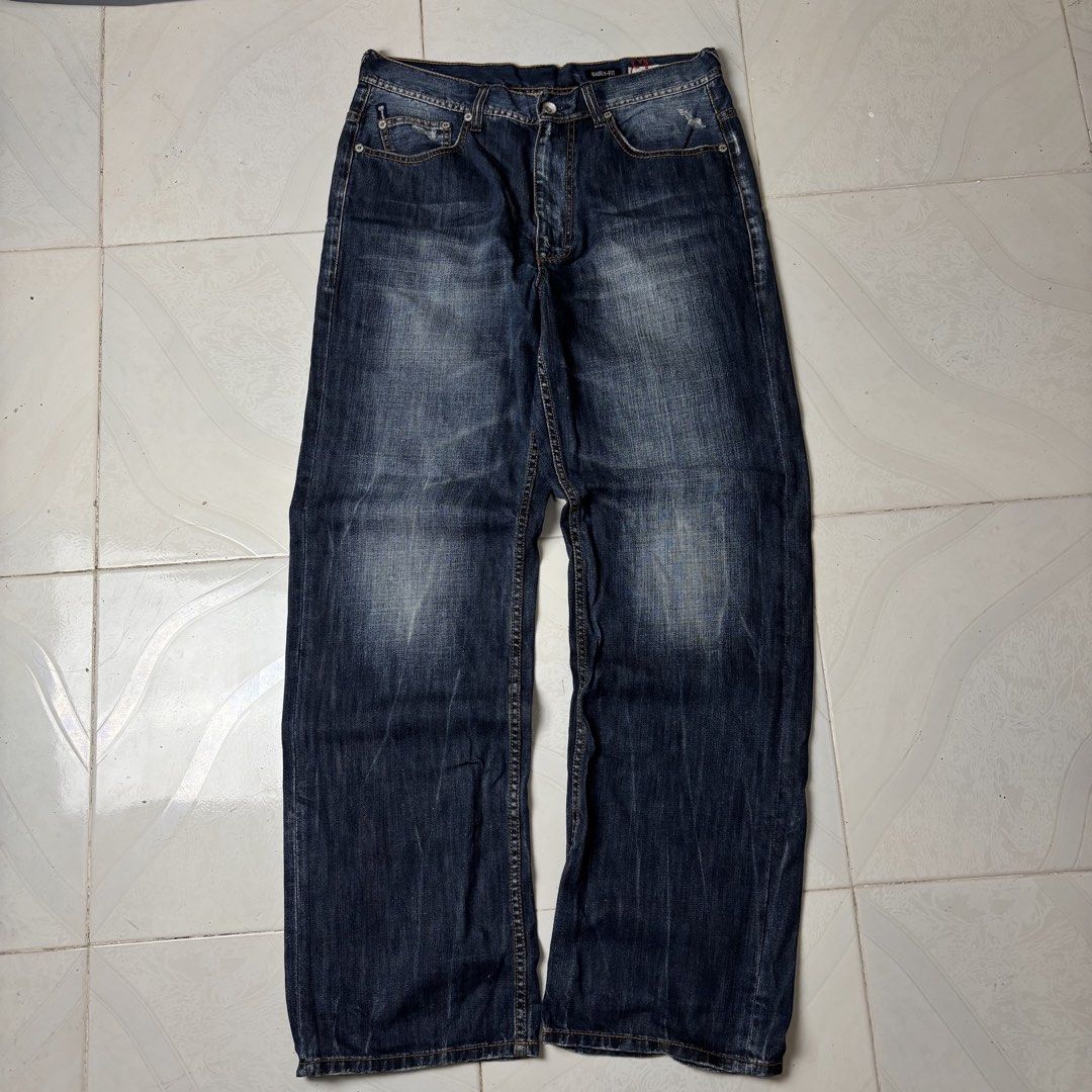 Ecko Unlimeted Baggy Pants (Category: Jeans) located in Dagupan City. Submitted by thrifted_by.pilott (Listing ID 1464994832, Image 1). Description: Size/Dimes: Waist 37 Length 46 Inseam 11 Leg Hole 10 Issue: None Very Good Condition Complete tags Color may very due to lighting Color Rate: 10/10 Price: ₱ 1999 + sf sustainable, stylish, and budget-friendly! DM for more pics or questions..