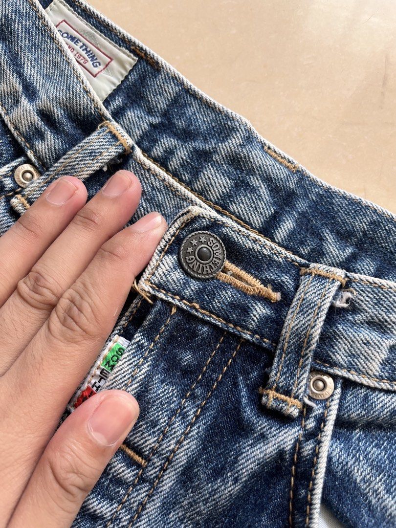 EDWIN SOMETHING JEANS (Category: Jeans) located in Magarao. Submitted by chalkzone20 (Listing ID 1465125945, Image 3). Description: Condition: 9.5/10 Color rate: 9.5/10 Issue: Altered hem.