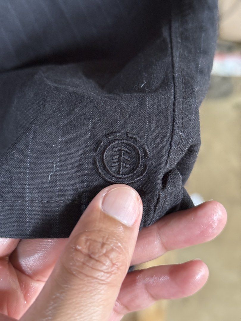 ELEMENT walkshorts (Category: Shorts) located in Manolo Fortich. Submitted by thriftacktoe34 (Listing ID 1465107424, Image 3). Description: Excellent condition Color rate 9.5/10 Size 32 Dimes W33 x L21 Needs wash lang FREE shipping fee.