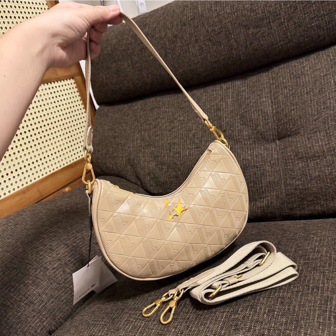 Embossed Halfmoon Crossbody (Category: Cross-body Bags) located in Bulacan. Submitted by mykakarizza (Listing ID 1465111830, Image 3). Description: RESTOCK✨✨ ₱680 onlyyy Embossed Halfmoon Crossbody Dimensions: L10 x H7 x D3” / L25.5 x H18 x D8cm Add paperbag 100 ─── ✦ ─── ✦ ─── ✦ ─── ✦ ─── 🛍️ LOOKING FOR MORE RESELLERS 🛍️ ✨ Buy 3 pcs of ANY items — FREE SHIPPING NA!🚚 ✨ Buy 10 items → FREE SF + ₱50 OFF EACH! 💖 PM us for 30 pcs & up WS 🤍 #Mall
