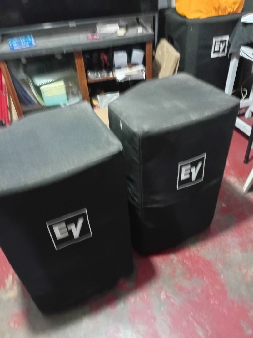 EV ELX115P Active (Category: Soundbars, Speakers & Amplifiers) located in Caloocan City. Submitted by kulasandni07557 (Listing ID 1464993921, Image 3). Description: Electro Voice ELX115P ACTIVE SPEAKERS , pwede sa maselan w/ official EV padded speaker cover, Bulakan area...
