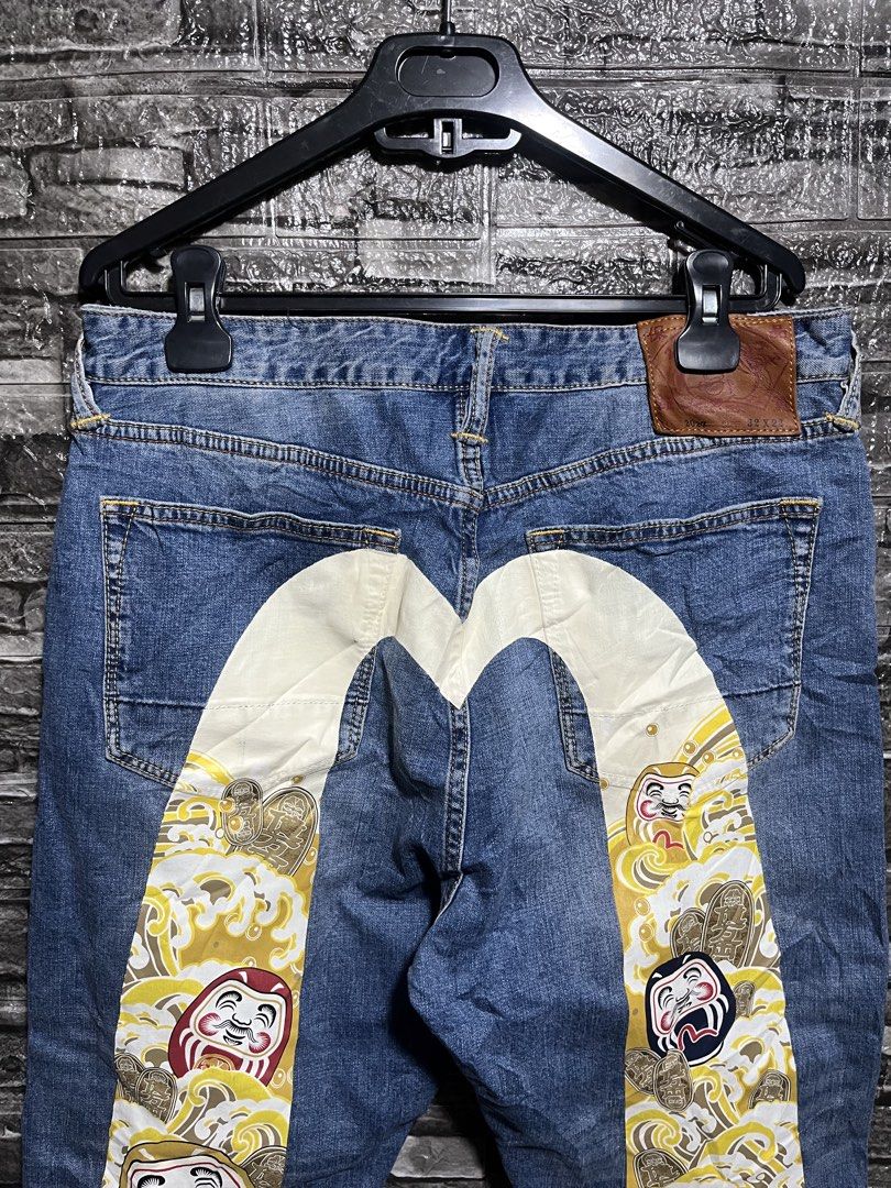 Evisu Daicock Denim Jeans (Category: Jeans) located in Manila. Submitted by flex_curation (Listing ID 1465141926, Image 2). Description: 32W 22L 33 LENGTH IN MEASURING TAPE IN VERY GOOD CONDITION BACOOR CAVITE LOC.