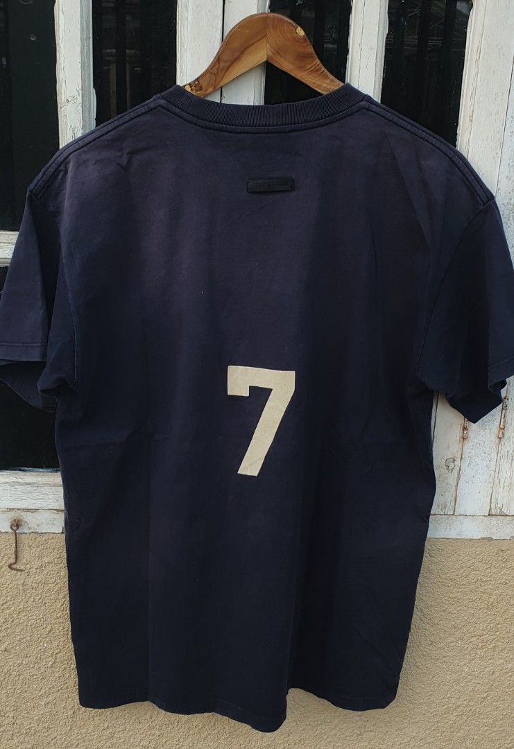 Fear of god mainline (Category: Tshirts & Polo Shirts ) located in Caloocan City. Submitted by niels_archives (Listing ID 1465072246, Image 1). Description: Dimes: 28 length 20 width Unli Vc with item ship via j&t.