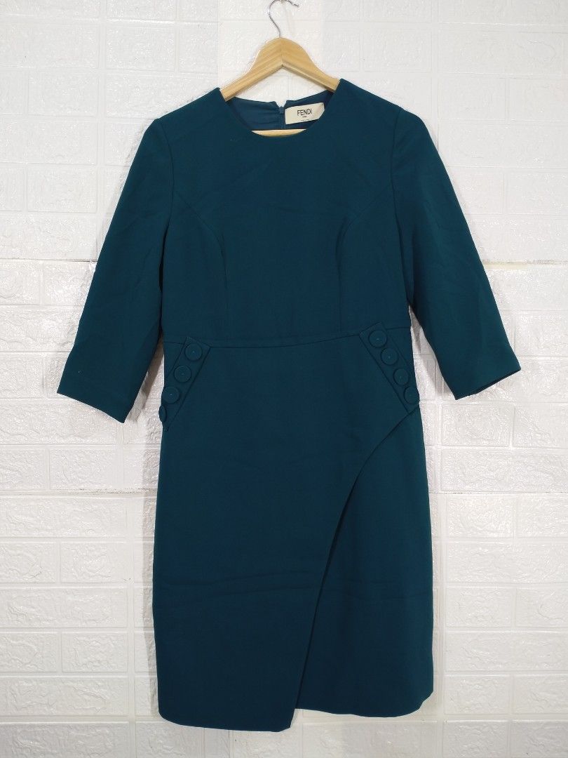 FENDI DRESS (Category: Dresses) located in Baguio. Submitted by dansteals (Listing ID 1465129021, Image 1). Description: 40 x 18 Waist 32 no issue.
