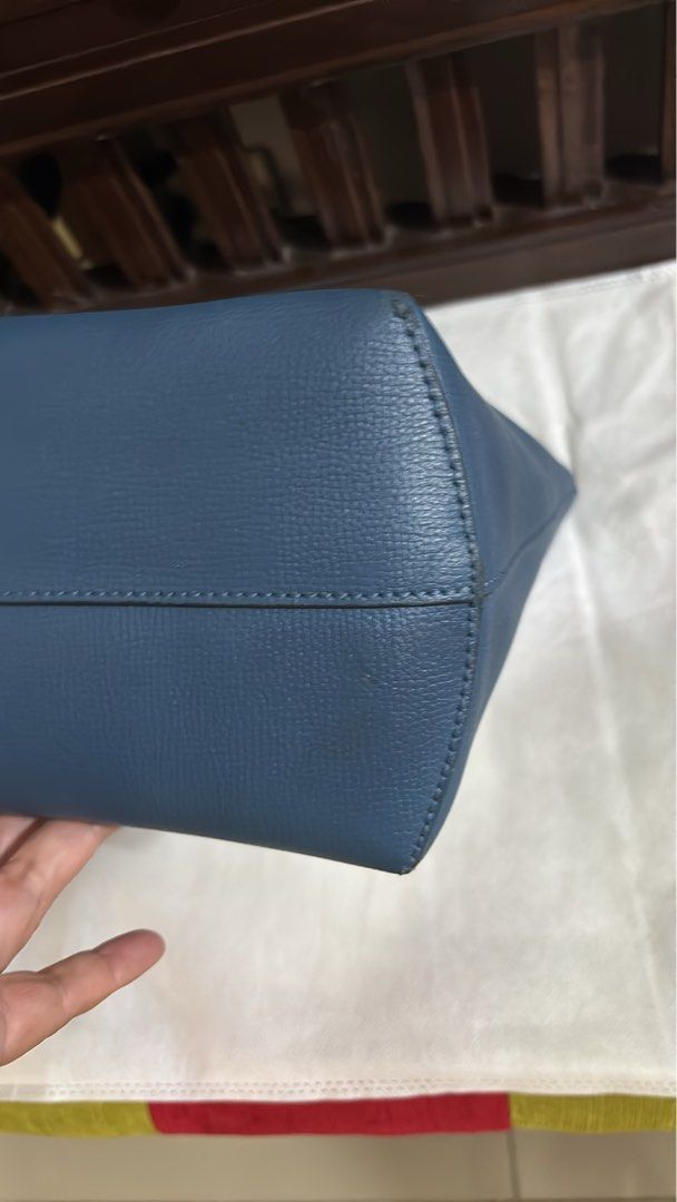 Fendi First tote bag (Category: Announcements) located in Quezon City. Submitted by ingridsfinds (Listing ID 1465027031, Image 3). Description: Rank A condition no flaw Sign of use only Withpouch, provided dustbag.