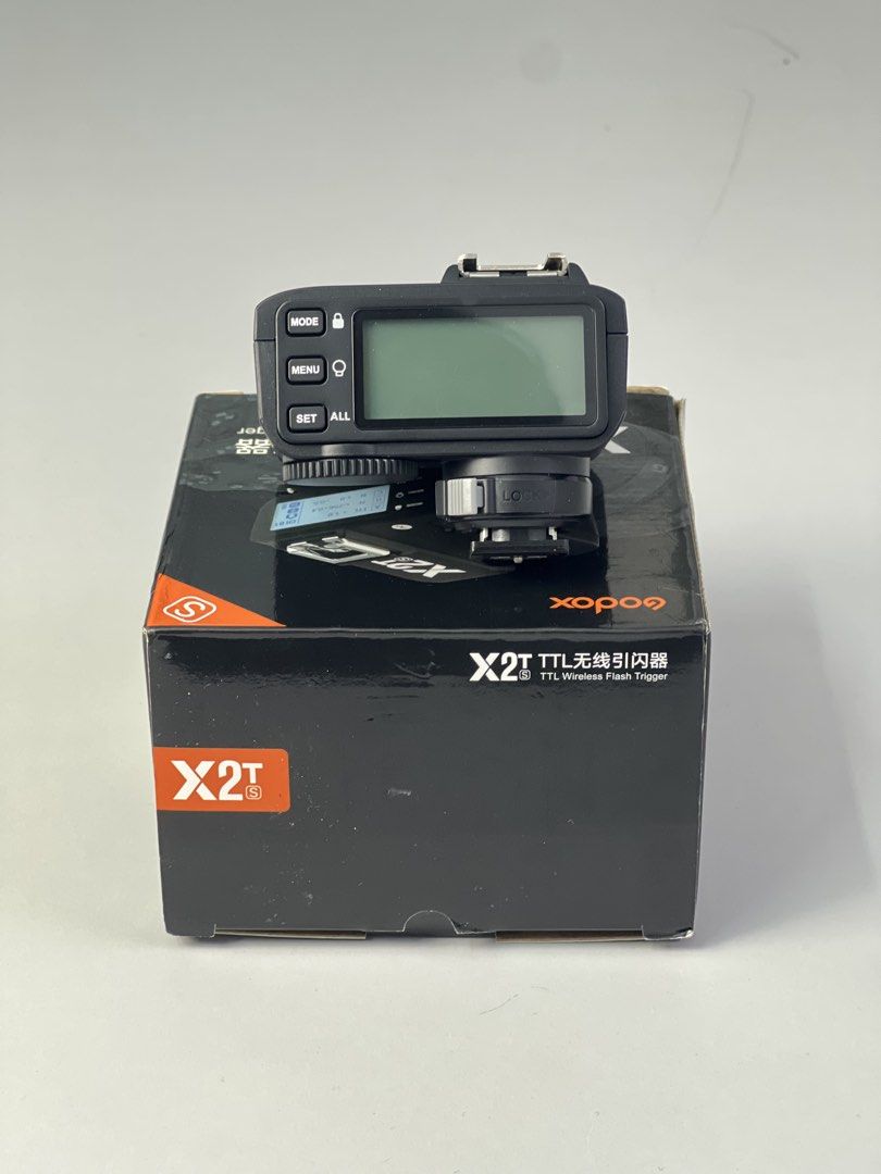 Flash Trigger Camera (Category: Other Photography Accessories) located in Georgetown. Submitted by azizafrina (Listing ID 1465167959, Image 3). Description: 📸 FOR SALE: GODOX X2T-S TTL WIRELESS FLASH TRIGGER (SONY) Nak let go Godox X2T-S untuk Sony dalam keadaan yang masih cantik dan terjaga! ✨ Condition: 9.5/10 * Baru digunakan sekitar 3–4 kali sahaja. * Masih dalam keadaan baik, hampir seperti baru. * Kotak asal masih ada. * Semua dalam keadaa