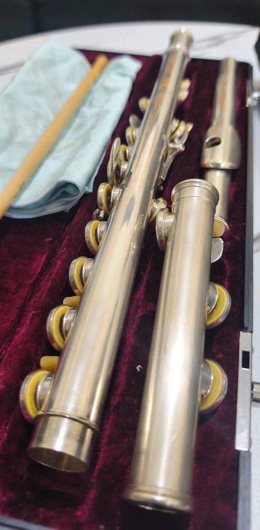 Flute (Category: Musical Instruments) located in Manila. Submitted by musichorn (Listing ID 1465001803, Image 3). Description: ⭐(Php 6,500 FREE SHIPPING)⭐ Flute JUPITER JFL - 5011E Taiwan W/Split E mechanism W/Orig hardcase W/Bag W/Wooden cleaning stick W/Cleaning cloth Good condition.
