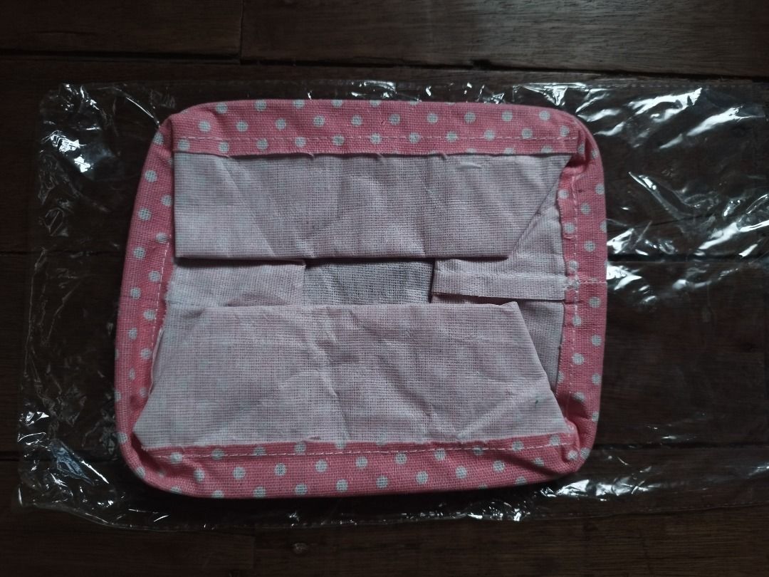 Foldable Organizer (Pink) (Category: Purses & Pouches) located in Cavite. Submitted by plorb (Listing ID 1465076234, Image 2). Description: Foldable Organizer (Pink) Brand: Avon Condition: New, unused ₱100.
