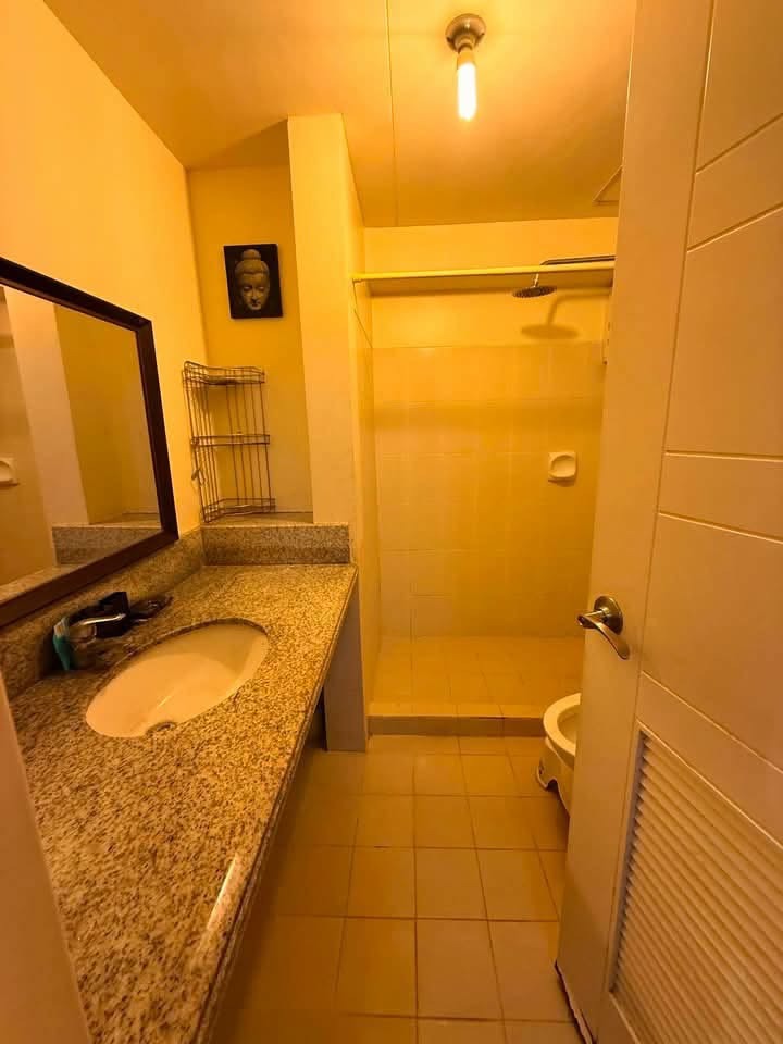 (Category: ) located in . Submitted by shinfinty2026 (Listing ID 1465108288, Image 1). Description: .