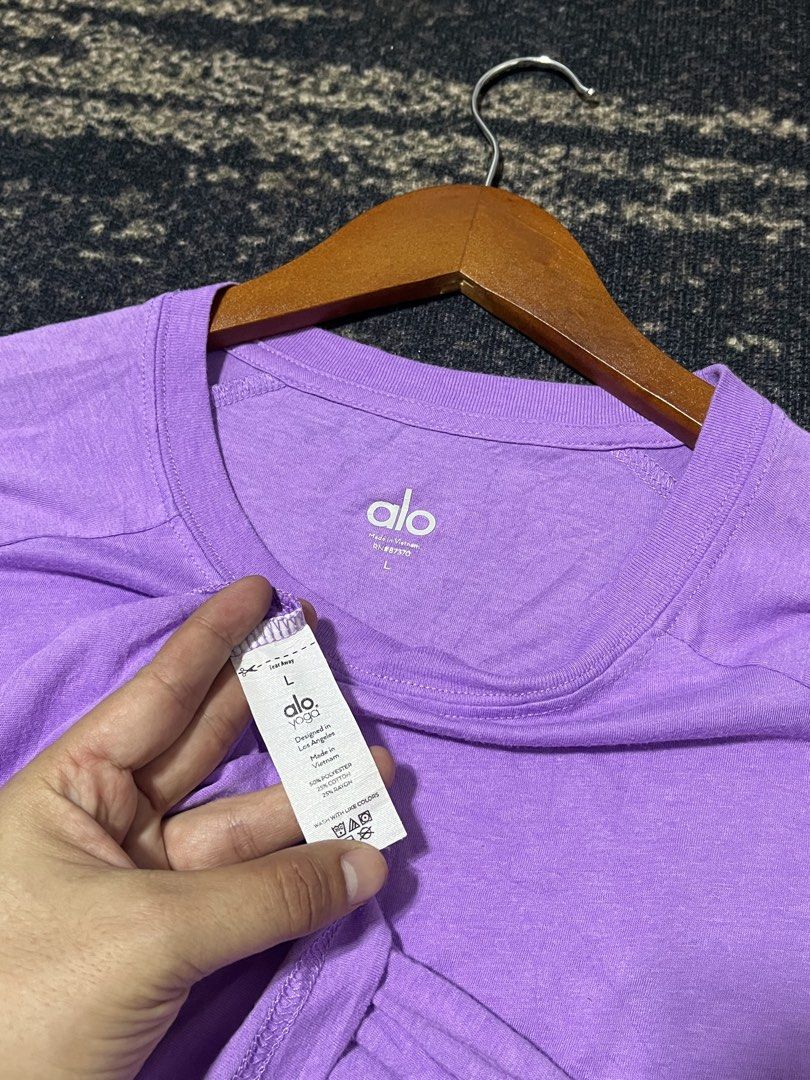 FOR SALE (Category: Activewear) located in Bulacan. Submitted by sef19 (Listing ID 1465045509, Image 2). Description: A | O - size : large to XL condition : excellent price : ₱500 - mop : gcash / jnt pm 📩📩📩 📍BULACAN.