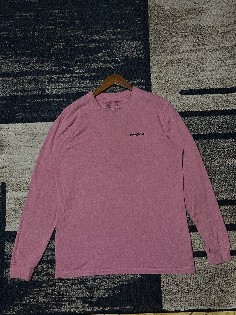 FOR SALE (Category: Activewear) located in Bulacan. Submitted by sef19 (Listing ID 1465051339, Image 1). Description: PATAGONIA PATAGONIA - size : medium condition : excellent price : ₱500 - mop : gcash / jnt pm 📩📩📩📩 📍BULACAN.