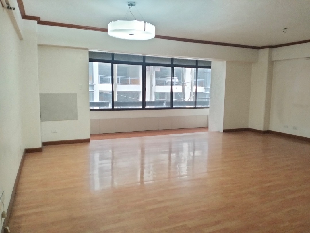 (Category: ) located in . Submitted by ImatchRealty_Kins (Listing ID 1465014457, Image 1). Description: .