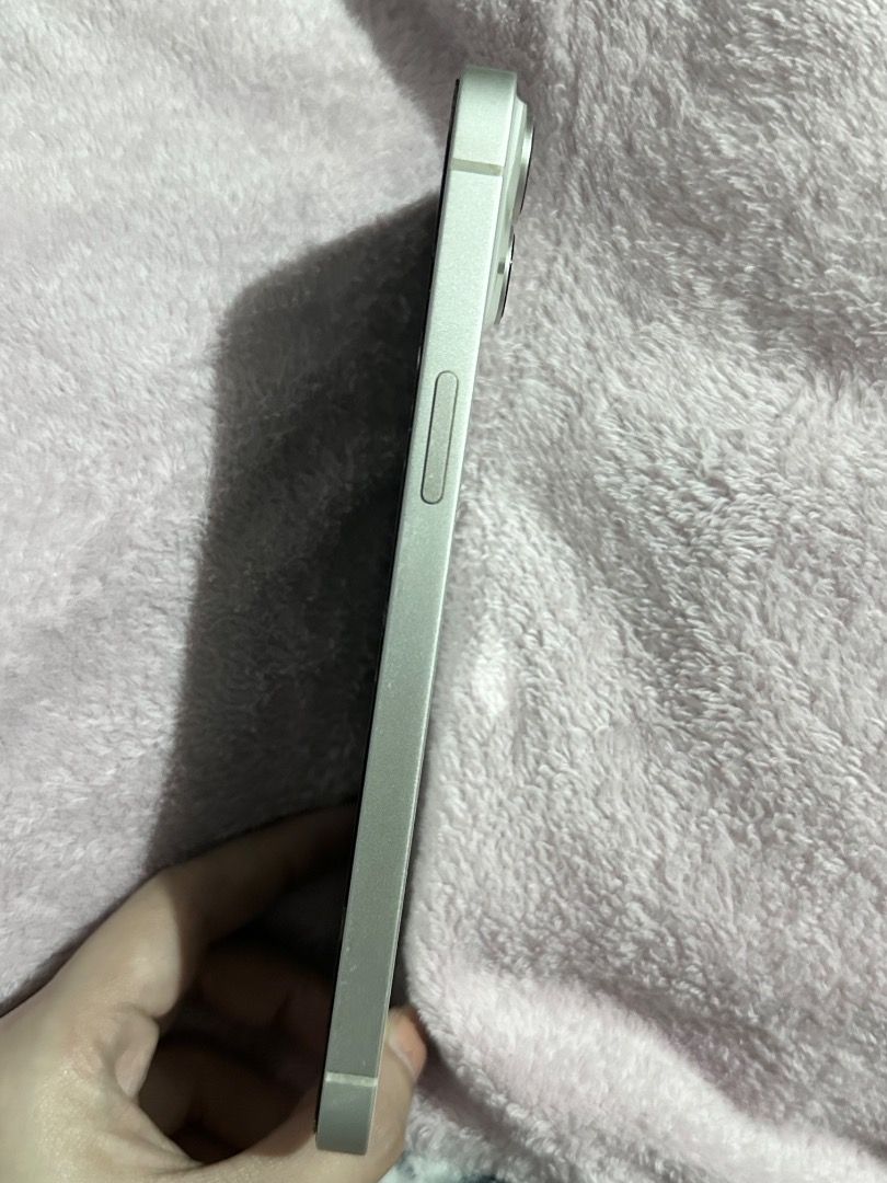 FOR SALE IPHONE 14 PLUS (Category: iPhone 14 Series) located in Manila. Submitted by katniss.evermore (Listing ID 1465136680, Image 3). Description: Selling iPhone 14 Plus in good condition! 📱✨ ✅ 128GB Storage ✅ iOS 26.3.1 ✅ Battery Health: 76% — phone has never been serviced ✅ No history of repair ✅ Still smooth and fast with responsive touch ✅ Face ID working perfectly ✅ All cameras working perfectly 📌 Condition: Tiny scratches only on the *p
