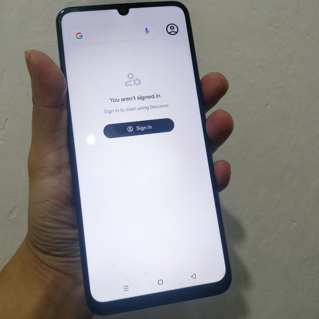 For Sale!!!!! Realme Note 60x 📲 (Category: Early Generation Mobile Phones) located in Manila. Submitted by itsmekiahtaidgads (Listing ID 1465135075, Image 3). Description: For Sale!!!!! Realme Note 60x 📲 Slightly Used & No Hidden Issues Key Features: Camera Module: Dual rear camera cutout with an "AI Camera" inscription and an LED flash. Design: Matte black rear finish with the vertical realme logo on the bottom-left corner. Model Specs (Typica
