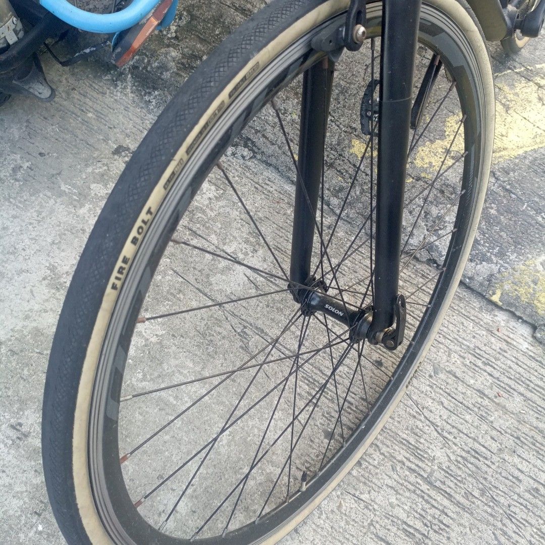FOR SALE: SUNPEED TRITON (Category: Bicycles) located in Manila. Submitted by eggman02 (Listing ID 1465051342, Image 2). Description: For Sale: Sunpeed Triton Size: 54cm All stock. 28c brake life 60% minor scratch RFS: Quit Bike Negotiable for sure buyers! PM lang..