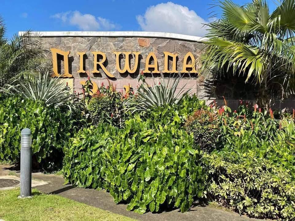 Foreclosed: LOT only in Nirwana Bali Silang Cavite (Category: Lot) located in San Pedro. Submitted by arlene_09178705461 (Listing ID 1465103059, Image 3). Description: Foreclosed Lot: Nirwana Bali- South Forbes City Brgy. Puting Kahoy, Silang Cavite Details: Lot Area: 423 SQM LOT 6, BLOCK 2, Facing West Cul de Sac Road Clean title PRICE P10,920,000 Payment scheme: 1. Cash Payment 2. Bank Financing NOTES: Pre-owned Property All titles are clean an