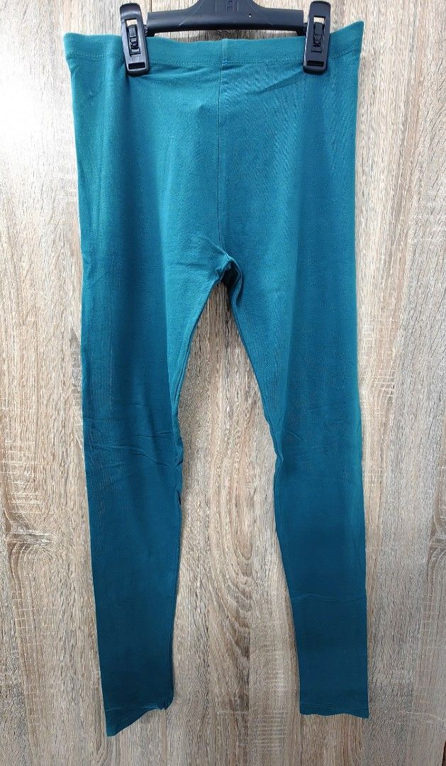 Forever 21 Teal Leggings Size S (Category: Activewear) located in Las Pinas. Submitted by offtonewhome (Listing ID 1465019109, Image 1). Description: - Brand: Forever 21 - Size: Small - Color: Teal (Solid) - Material: Soft cotton blend with great stretch - Fit: Comfortable for daily wear or lounging - Origin: Made in Bangladesh.