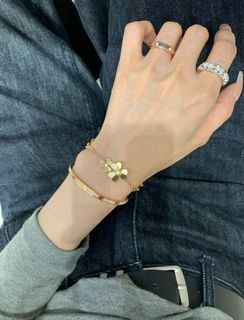 (Category: ) located in . Submitted by japanandsingaporeluxepreloved (Listing ID 1465021668, Image 1). Description: .