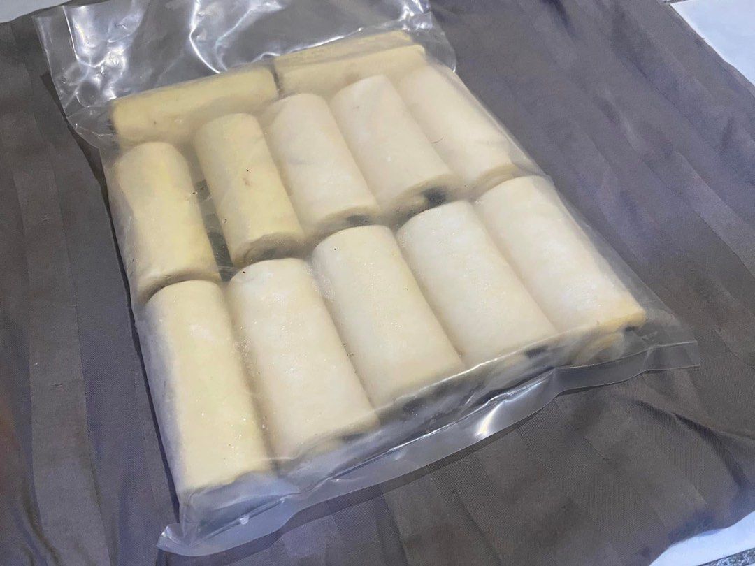 Frozen Pain Au Chocolat Dough (Category: Chilled & Frozen Food) located in Manila. Submitted by blueberryorangez (Listing ID 1465108931, Image 3). Description: FROZEN PAIN AU CHOCOLAT 12 PCS PER PACK.