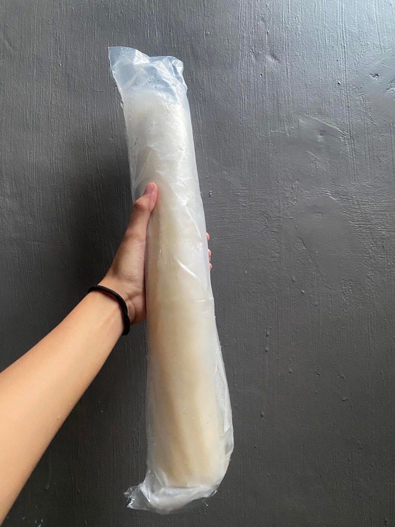 FROZEN PUFF PASTRY DOUGH SHEET (Category: Chilled & Frozen Food) located in Manila. Submitted by blueberryorangez (Listing ID 1465109957, Image 2). Description: PERFECT FOR ANY PASTRY 1 KILOGRAM PER SHEET MADE WITH BUTTER SIZE 35cm x 65cm VEGAN READY TO USE.