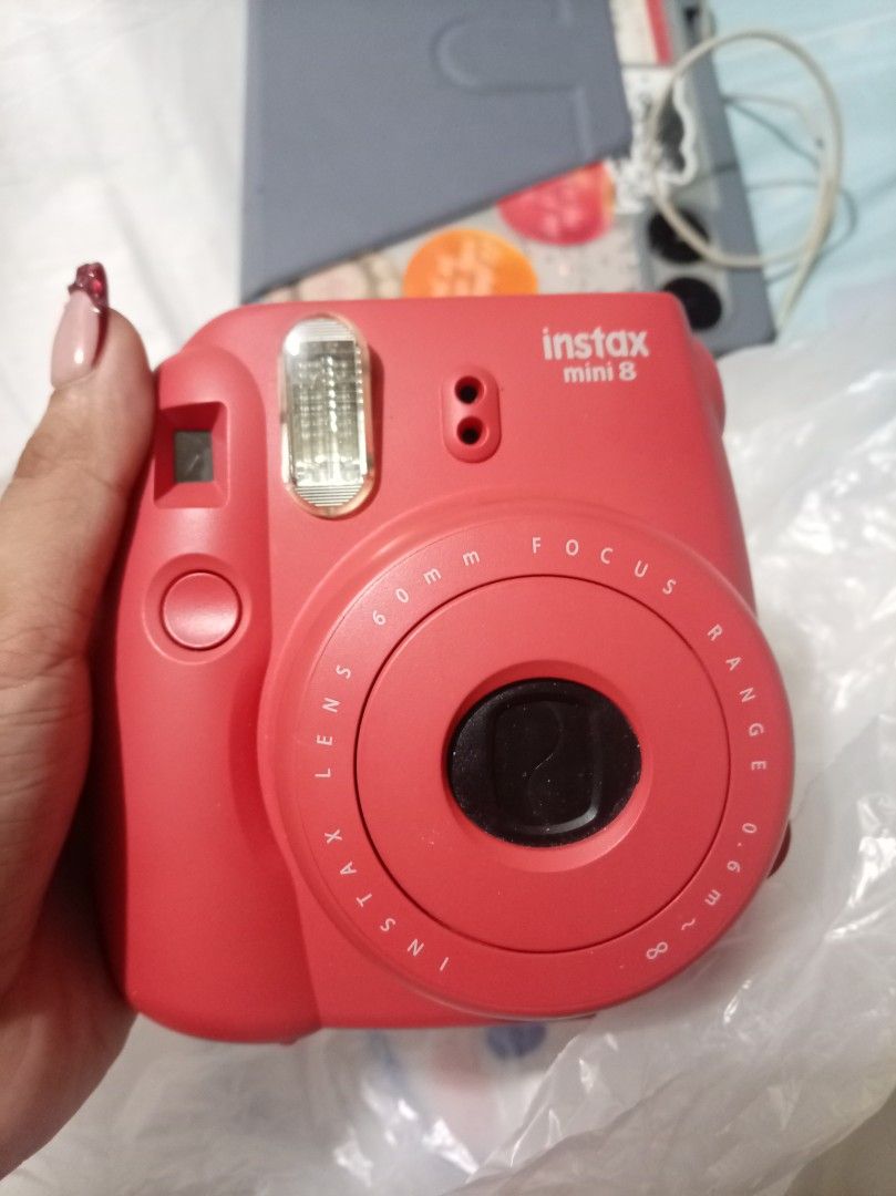 Fujifilm Instax Mini 8 Red (Category: Cameras) located in Manila. Submitted by dudeparechonggo (Listing ID 1465121854, Image 1). Description: Includes 2 AA batteries Rush selling, need funds .