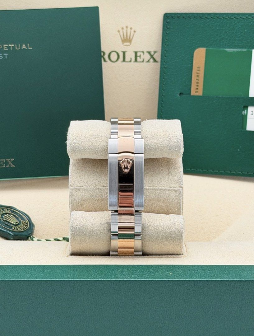 Fullset Rolex Datejust 31mm White Roman Dial (Category: Luxury Watches) located in Manila. Submitted by timelesseleganceph (Listing ID 1465041051, Image 3). Description: Fullset Rolex Datejust 31mm White Roman Dial Reference 178271 Size 31mm Dated 2018 18k RG in White Roman Dial on Oyster Bracelet Complete/Fullset - Box, Warranty Card, Card Holder, Booklets, Tag.