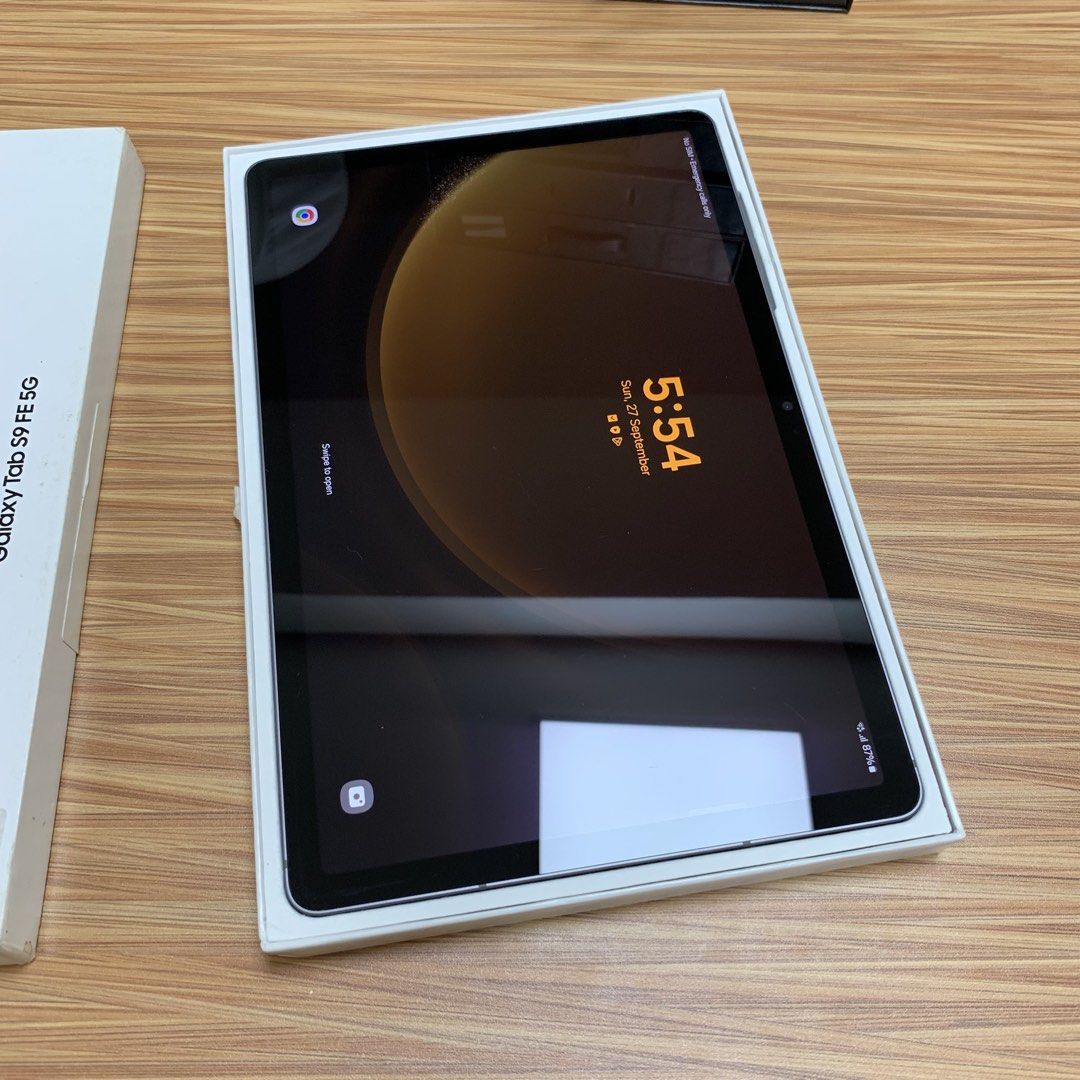 GALAXY TAB S9 FE (Category: Android) located in Manila. Submitted by abidensol06041 (Listing ID 1464988682, Image 1). Description: GALAXY TAB S9 FE+ 5G 128GB / 6GB RAM P 20,990 🏷️ / Mall pull out 📦 SRP: P 31,990 ❌ P 20,990 ✅ NTC APPROVED ✅ FREEBIES: Charger, powerbank, Headset & injector 🚚AVAILABLE COD/COP • LBC 🤝AVAILABLE MEET-UP 📍 LOC: COMMWEALTH Q.C.