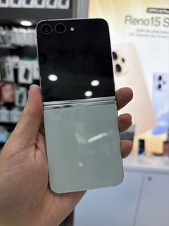 (Category: ) located in . Submitted by mymobile_serangoon (Listing ID 1429786117, Image 1). Description: .