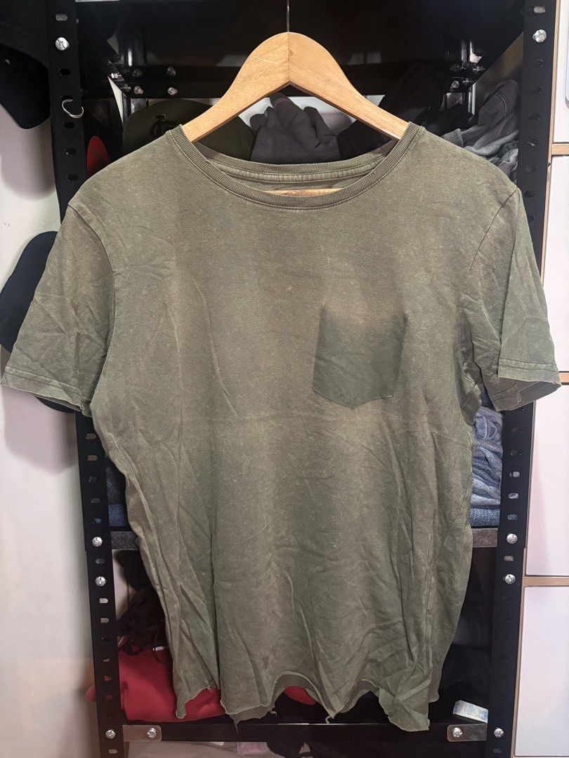 Sunfade Ghost Pocket T Shirt Custom (Category: Tshirts & Polo Shirts ) located in Mandaluyong City. Submitted by de_keein (Listing ID 1465124343, Image 1). Description: 20x26.