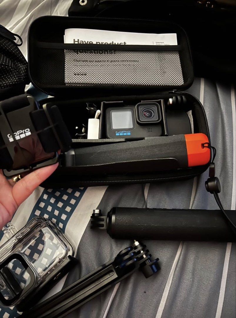 Go Pro Hero 11 Black (Category: Cameras) located in Pasig City. Submitted by jenncee (Listing ID 1465167704, Image 1). Description: Used 2x Rfs: need funds lang With 2 batteries And telesin underwater accessories Free body bag for the camera Lalamove ready Can also do meet up.