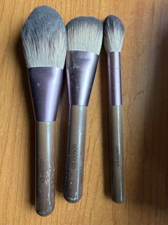 (Category: ) located in . Submitted by janedoe_no_trades (Listing ID 1465030628, Image 1). Description: .