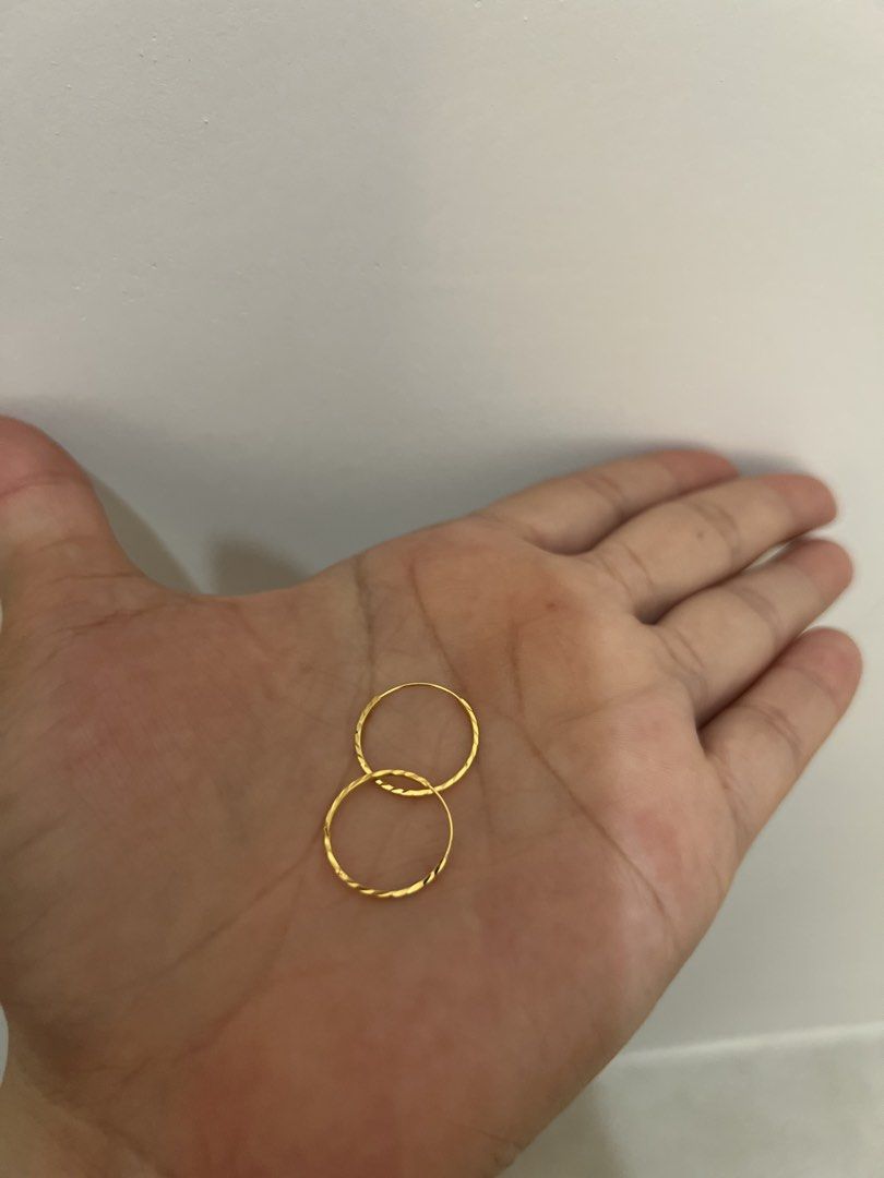 Gold Hoop Earrings Small Pair (Category: Earrings) located in Imus. Submitted by _reignlao (Listing ID 1465007498, Image 3). Description: - Style: Small gold hoop earrings with a chic textured spiral design - Comfort: Very lightweight and slim profile, perfect for daily wear - Convenience: Easy to put on and take off securely - Extras: Includes a red velvet ring box, great for safekeeping or gifting - Condition: Clean, shiny finish as shown in pi