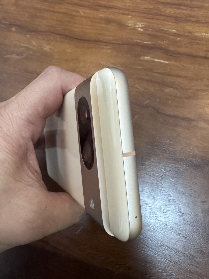 Google pixel 8 128 gb (Category: Google Pixel) located in San Juan City. Submitted by jaydelatorre27 (Listing ID 1465168792, Image 2). Description: For sale only Google pixel 8 15,000 php Very good condition like new No repair No dents All intact original Japan variant oem unlocked 2 months personal warranty Free 20 watts charger Free type c to type c cable Free phone case No any issue Cop via lbc San juan city pick up Rfs: phone trader.